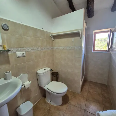 Casa Rustica Y Tranquila En * Zarra