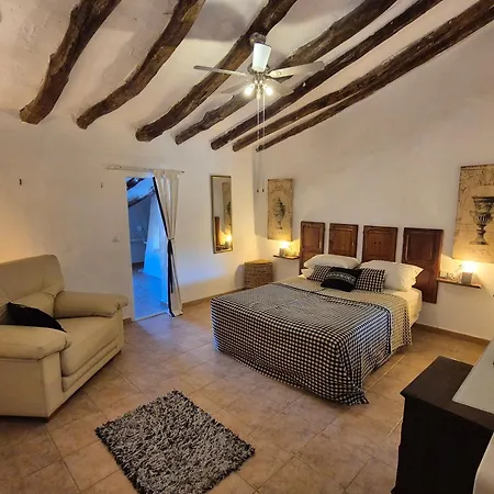 Casa Rustica Y Tranquila En