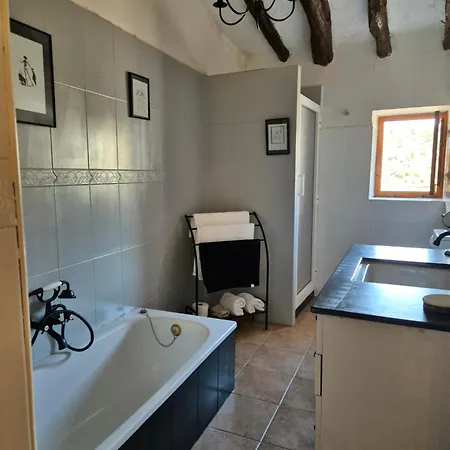 Casa Rustica Y Tranquila En Holiday home Zarra