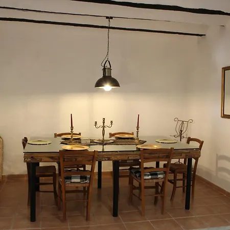 Holiday home Casa Rustica Y Tranquila En Zarra