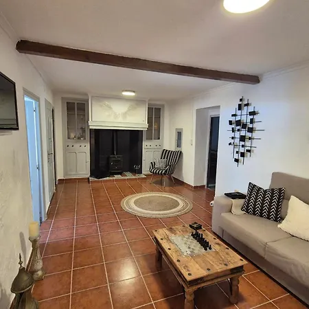 Casa Rustica Y Tranquila En
