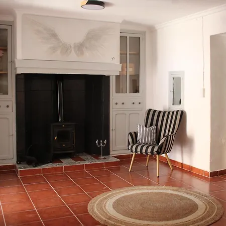 Casa Rustica Y Tranquila En Holiday home Zarra